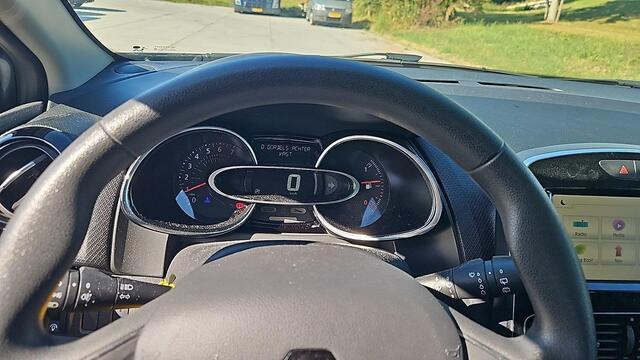 Renault CLIO Estate 0.9 TCe Zen + RS-Sport Pack | Navigatie | 1e eigenaar | Privacy Glass |