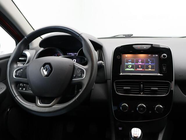 Renault CLIO Estate TCe 90pk Limited | Eerste Eigenaar | Volledig Dealer onderhouden | Navigatie | Parkeersensoren achter | lm velgen | Cruise control |