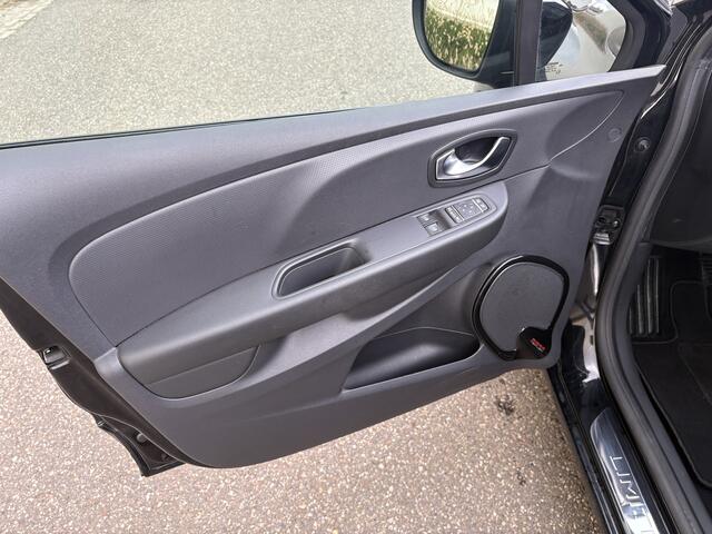 Renault CLIO Estate 0.9 TCe Limited / NAVI / AIRCO / CRUISE / 110dkm!