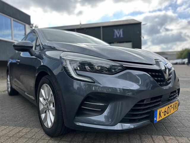 Renault CLIO 1.6 E-Tech Hybrid 140 Intens CAMERA| PARKEERSENS. VOOR + ACHTER| RIJKLAARPRIJS INCL. 12 MND BOVAG GARANTIE