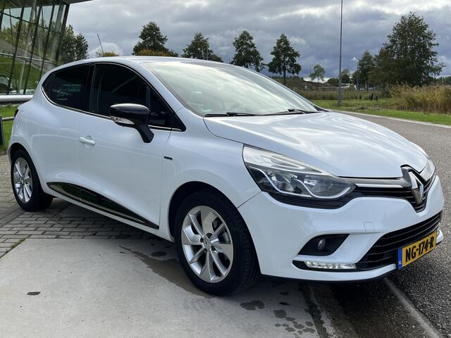 Renault CLIO 0.9 TCe Limited / Airco / Navi / Parkeersensoren. Achter / Bluetooth / Cruise / 16'' LMV /