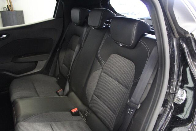 Renault CLIO 1.5 dCi Intens | 17'LMV | GROOT-NAVI | CLIMA | PDC | CAMERA | KEYLESS | D-GLAS | DAB | LED |