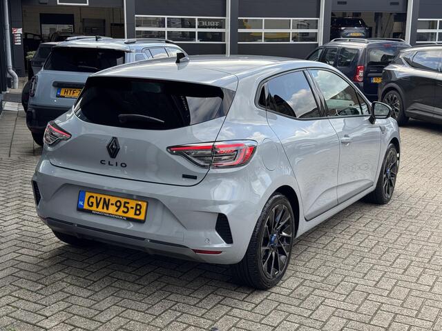 Renault CLIO 1.6 E-Tech Full Hybrid 145 esprit Alpine / BOSE AUDIO / 360 CAMERA / CARPLAY /