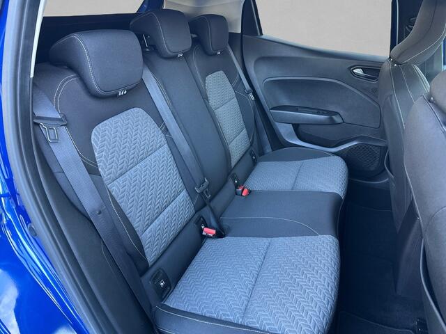 Renault CLIO 1.0 TCe 100PK / CAMERA / STOEL&STUURVERW. / NAVI / ECC