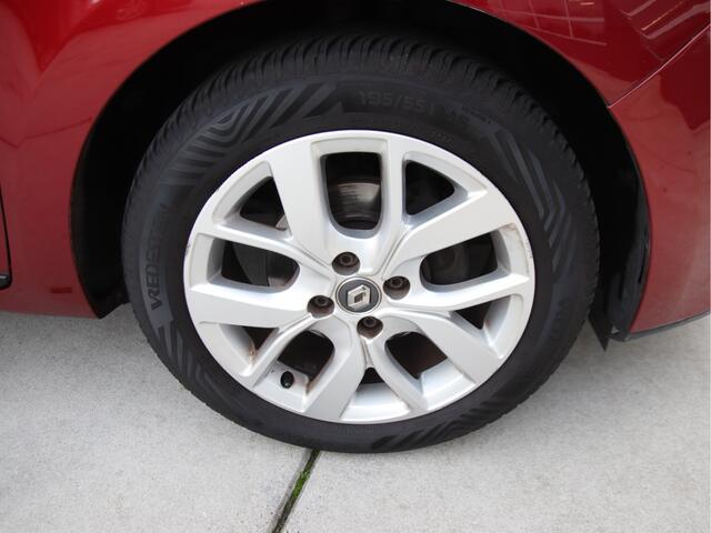 Renault CLIO Estate 0.9 TCe Limited Airco, PDC, DAB, 2e eig, NL auto Aanbieding!