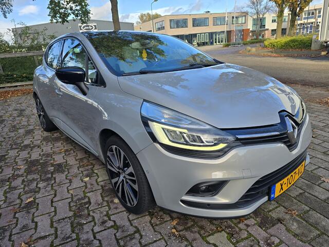 Renault CLIO 1.2 INITIALE PARIS AUTOMAAT PANO LEER 120PK BOSE