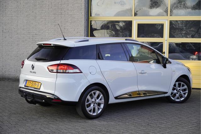 Renault CLIO Estate 0.9 TCe Limited BJ2018 Lmv 16" | Pdc | Navi | Trekhaak | Airco | Cruise control | Extra getint glas