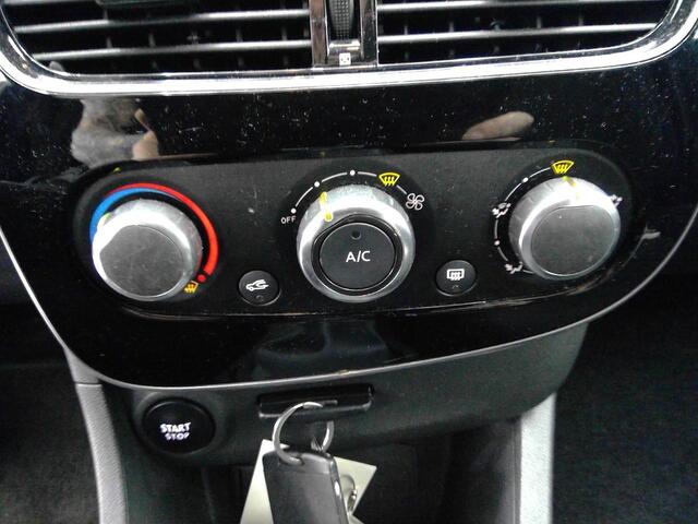 Renault CLIO 0.9 TCe Limited (90 PK) 1e-Eig. & Dealer-Onderh. BOVAG-Garantie. NL-Auto.