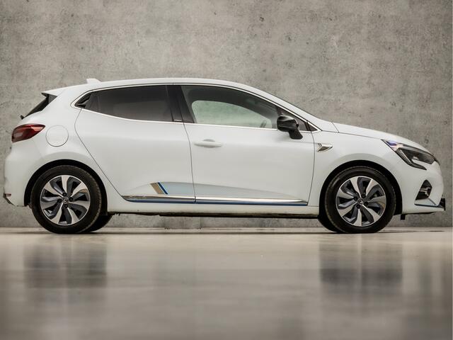 Renault CLIO 1.6 E-Tech Hybrid 140 Serie Limitee E-TECH 140Pk Automaat (VIRTUAL COCKPIT, APPLE CARPLAY, GROOT NAVI, CAMERA, GETINT GLAS, SPORTSTOELEN, KEYLESS, CRUISE, NIEUWSTAAT)