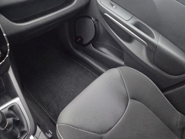 Renault CLIO 0.9 TCe Night&Day