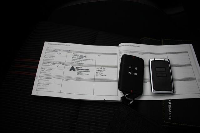 Renault CLIO 1.0 TCE RS Line - Digitaal Cockpit, Carplay, Camera, Navi, Cruise, Clima, Half Leer