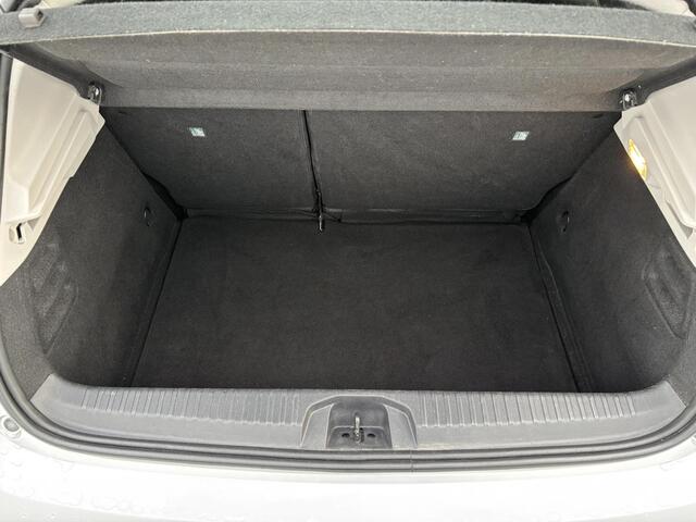 Renault CLIO 1.0 TCe Zen | Navigatie | All Season banden |