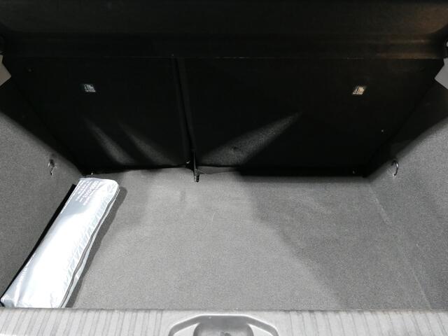 Renault CLIO 1.0 TCe Zen *Dealer onderhouden!* - Navi - Clima, keyless entry/start, sensor achter