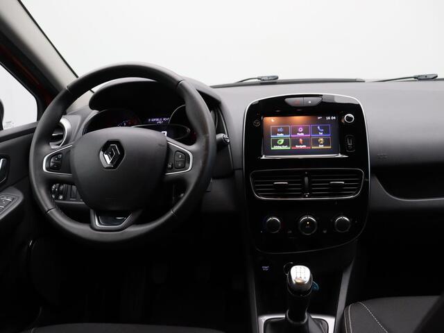 Renault CLIO Estate TCe 90pk Limited | Trekhaak | Navigatie | Pakeersensoren Achter | Goed onderhouden |