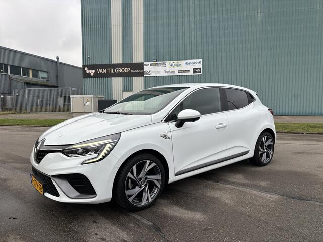 Renault CLIO 1.3i TCe R.S. Line Automaat 130 PK. Prachtige auto van de eerste eigenaar !!!! Auto rijdt helemaal nieuw en alle keuringen toegestaan !!