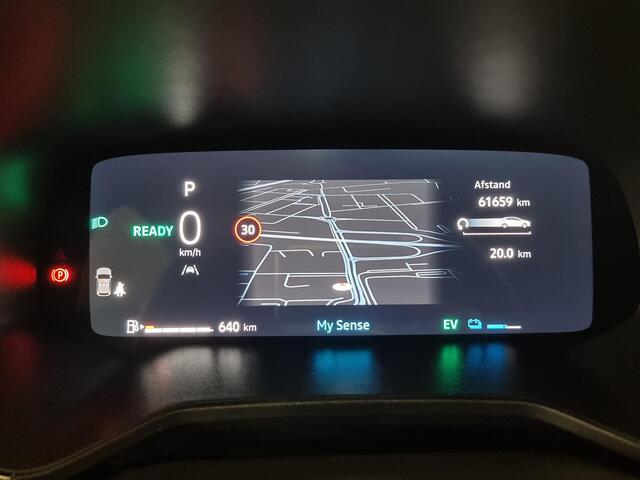 Renault CLIO 1.6 E-Tech Full Hybrid 145 Esprit Alpine | 360º Camera | BOSE Audio | Navigatie |