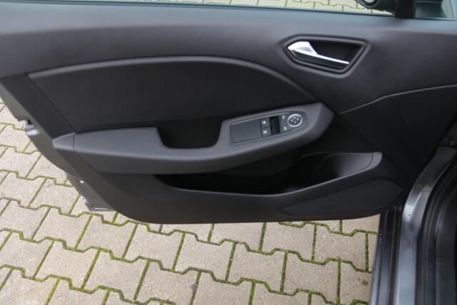 Renault CLIO 1.0 TCe 90 Equilibre Navi / Cruise