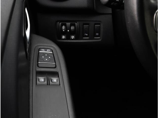 Renault CLIO 0.9 TCe 90pk Limited Navigatie PDC Cruise control LM Velgen