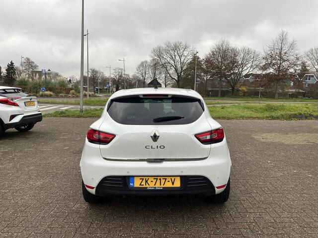 Renault CLIO 0.9 TCe Limited Airco Lmv Navi Pdc Acamera Parelmoerwit Nap