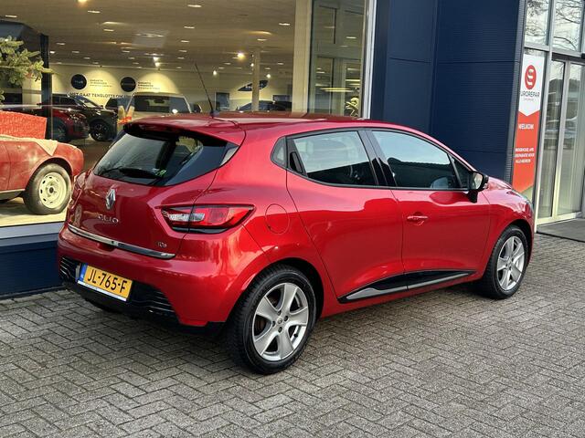 Renault CLIO 0.9 TCe Eco2 Expression | Navigatie | Lichtmetaal | All season banden | Airco | Cruise Control | Centrale vergrendeling | Multimediascherm | Mistlampen |