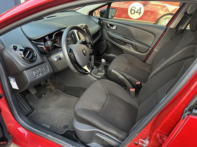 Renault CLIO 0.9 TCe Eco2 Expression | Navigatie | Lichtmetaal | All season banden | Airco | Cruise Control | Centrale vergrendeling | Multimediascherm | Mistlampen |