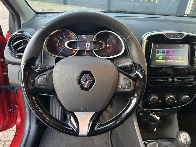 Renault CLIO 0.9 TCe Eco2 Expression | Navigatie | Lichtmetaal | All season banden | Airco | Cruise Control | Centrale vergrendeling | Multimediascherm | Mistlampen |