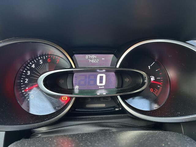 Renault CLIO 0.9 TCe Eco2 Expression | Navigatie | Lichtmetaal | All season banden | Airco | Cruise Control | Centrale vergrendeling | Multimediascherm | Mistlampen |