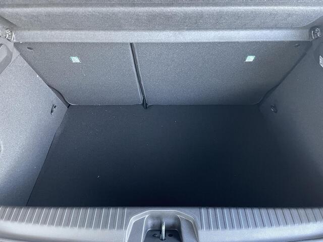 Renault CLIO 1.6 E-Tech Full Hybrid 145 techno / VOORRAAD ACTIE NIEUW! / 3000,- KORTING / 5 JAAR GARANTIE / OP=OP /