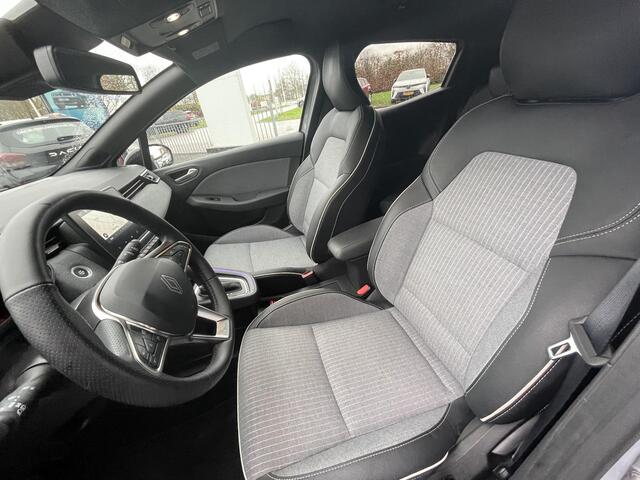 Renault CLIO 1.6 E-Tech Full Hybrid 145 techno / AUTOMAAT / ACHTERUITRIJCAMERA / PARKEERSENSOREN / STOEL + STUUR VERWARMING / CRUISE CONTROL