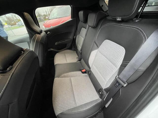 Renault CLIO 1.6 E-Tech Full Hybrid 145 techno / Pack Navigation Techno / Pack Winter / Pack Look 17" velgen