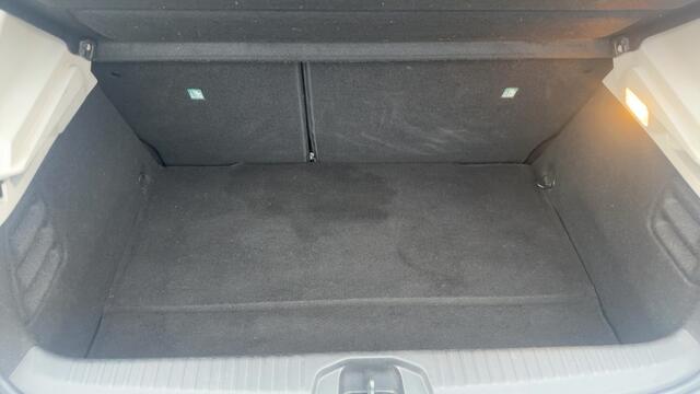 Renault CLIO 1.6 E-Tech Hybride 140 Zen Navigatie Full led Carplay