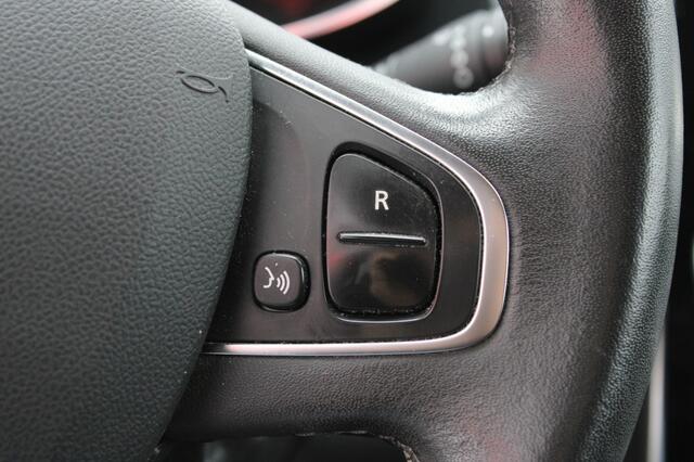 Renault CLIO Estate 0.9 TCe Limited