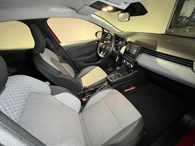 Renault CLIO 1.6 E-Tech Full Hybrid 145 evolution | All-Season banden | Navigatie | Parkeersensoren | Apple CarPlay / Android Auto |