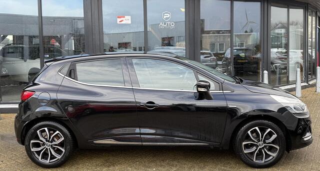 Renault CLIO 0.9 TCe Limited | ZEER NETTE STAAT | Trekhaak | Parkeersensoren | Airco | Navigatie | Cruise Control | DAB+ | 2 Sleutels | Armsteun |