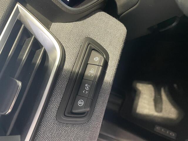 Renault CLIO 1.6 E-Tech Full Hybrid 145 techno / AUTOMAAT / PACK WINTER / ACHTERUITRIJCAMERA / PARKEERSENSOREN / CRUISE CONTROL