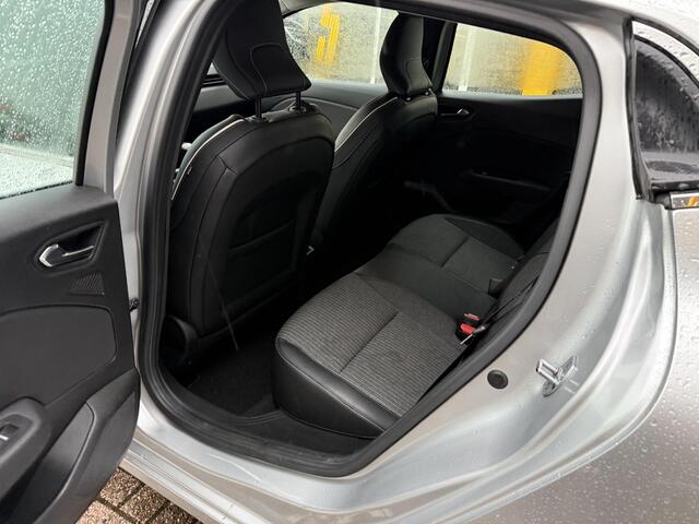 Renault CLIO 1.0 TCe Intens | NAP | Navigatie | Key-less | Climate Control | Parkeersensoren | DAB | LED | Cruise Control | Lichtmetaal |