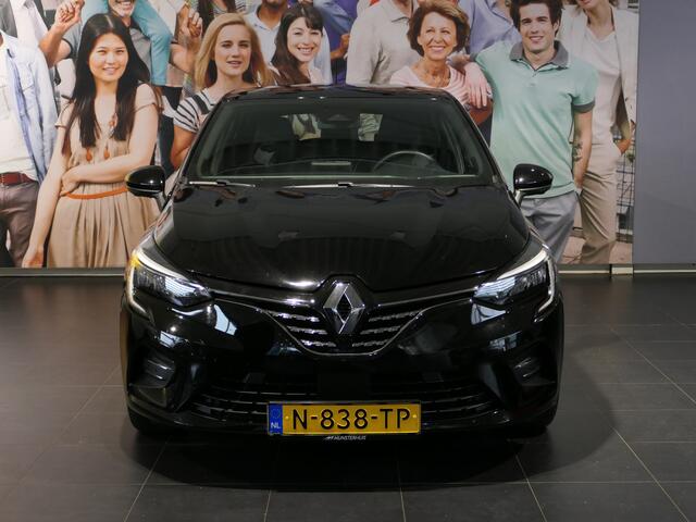 Renault CLIO 1.6 E-Tech Hybrid 140 Intens - Dealer onderhouden - Rondomzicht camera - Sensor v+a - Navi