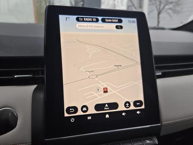 Renault CLIO 1.6 E-Tech Hybrid 140PK Initiale Paris / BOSE Premium Audio / Lederen Bekleding / Stoel & Stuurverwarming / Apple Carplay & Android Auto / All Season Banden / Trekhaak / Navigatie / Achteruitrijcamera /