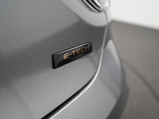 Renault CLIO 1.6 E-Tech Full Hybrid 145 Techno - RIJKLAARPRIJS - All Seasonbanden - Achteruitrijcamera - Cruise Control - Apple Carplay - Android Auto - Stoel- en Stuurverwarming!