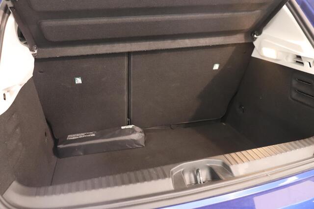 Renault CLIO 1.0 TCe 90 Evolution | Parkeersensor | Lichtmetaal | All season | Navigatie | AppleCarplay AndroidAuto |