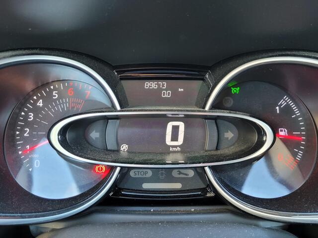 Renault CLIO Estate 0.9 TCe Limited | Dealer Onderhouden | Trekhaak | Ruim en Zuinig!