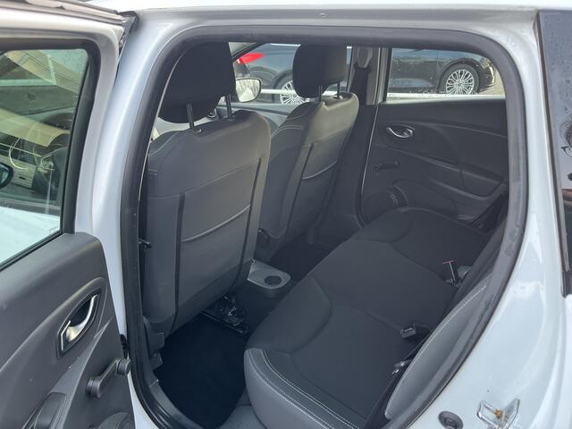 Renault CLIO Estate 0.9 TCe Zen NAVI CARPLAY