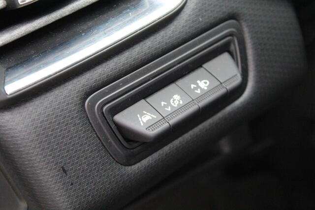 Renault CLIO 1.0 TCe Intens//LED//Navi//Ecc!!