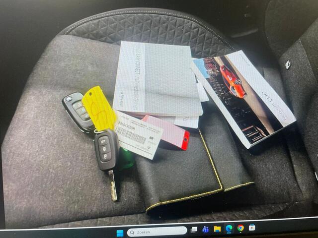 Renault CLIO 1.0 TCe Zen/Carplay/Cruise/PDC