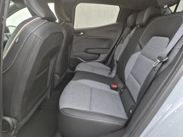 Renault CLIO 1.6 E-Tech Full Hybrid 145 techno Automaat / Fabrieksgarantie tot 04-2027 / All season banden / Pack winter / Rondomzicht camera / Stuur- & Stoel verwarming / Apple Carplay Android Auto / cruise control / draadloze telefoonlader /