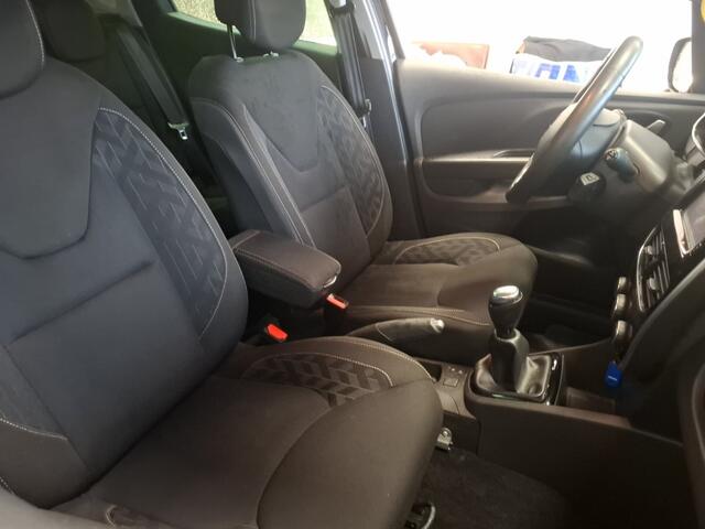 Renault CLIO 0.9 TCe Limited Navi/Led/Cruise/Airco ?