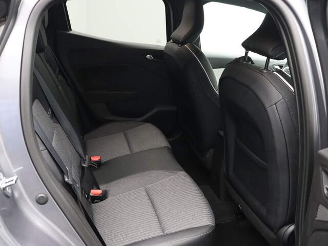 Renault CLIO TCe 90pk Techno | 17"' LMV | Cruise control | Climate Control | Navigatie | Achteruitrijcamera |