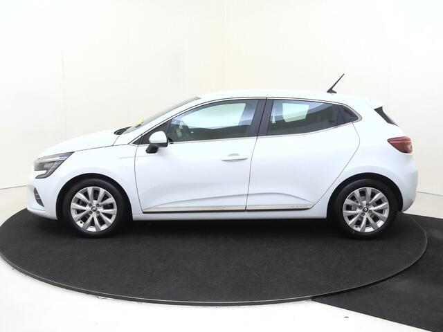 Renault CLIO 1.6 E-Tech Hybrid 140 PK Intens Climate Control Stoelverwarming | Camera | Mediascherm | Parkeersensoren