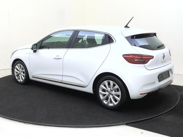 Renault CLIO 1.6 E-Tech Hybrid 140 PK Intens Climate Control Stoelverwarming | Camera | Mediascherm | Parkeersensoren