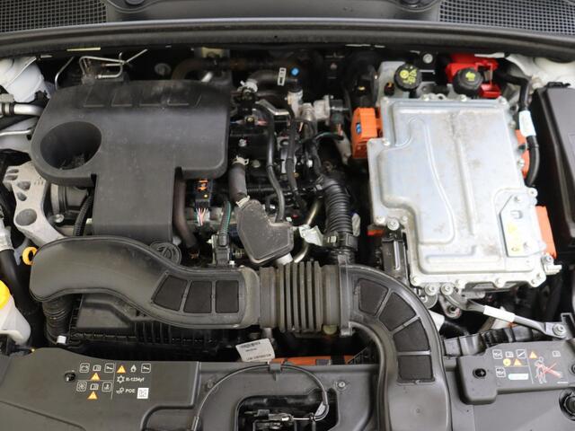 Renault CLIO 1.6 E-Tech Hybrid 140 PK Intens Climate Control Stoelverwarming | Camera | Mediascherm | Parkeersensoren